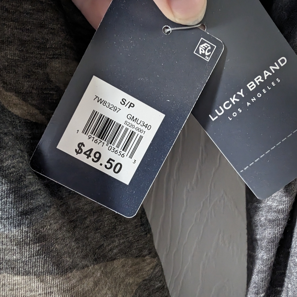 NWT Women's Lucky Brand camo shirt - Picture 2 of 3